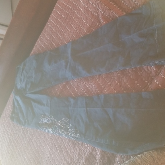 Y2k low rise bell bottoms with design - Picture 3 of 5